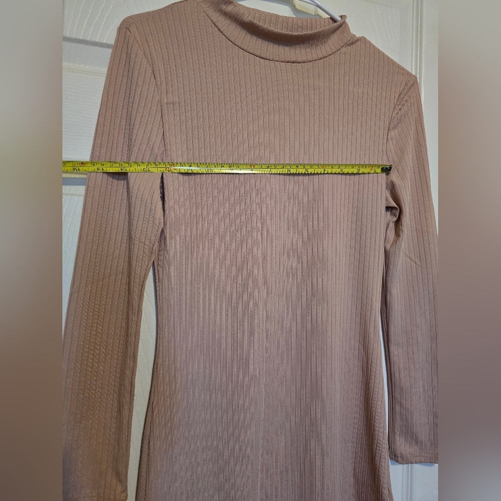 Long Sleeve Ribbed Top in Beige